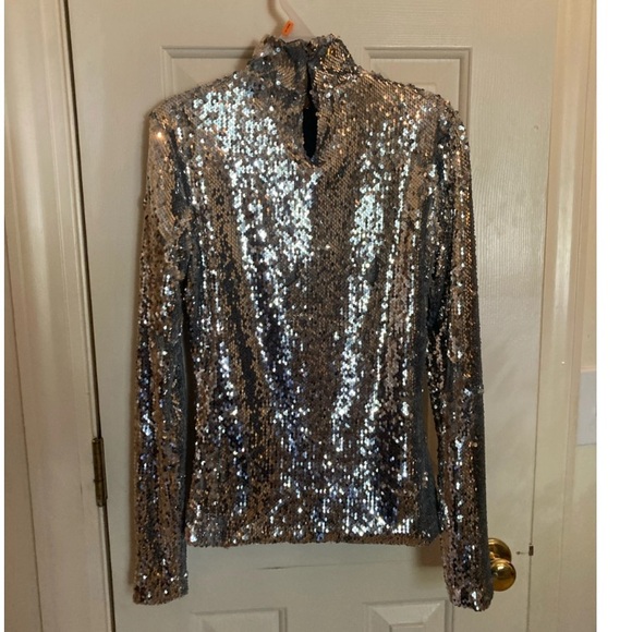 Milly Silver Sequin Top & Skirt matching set - Picture 5 of 16